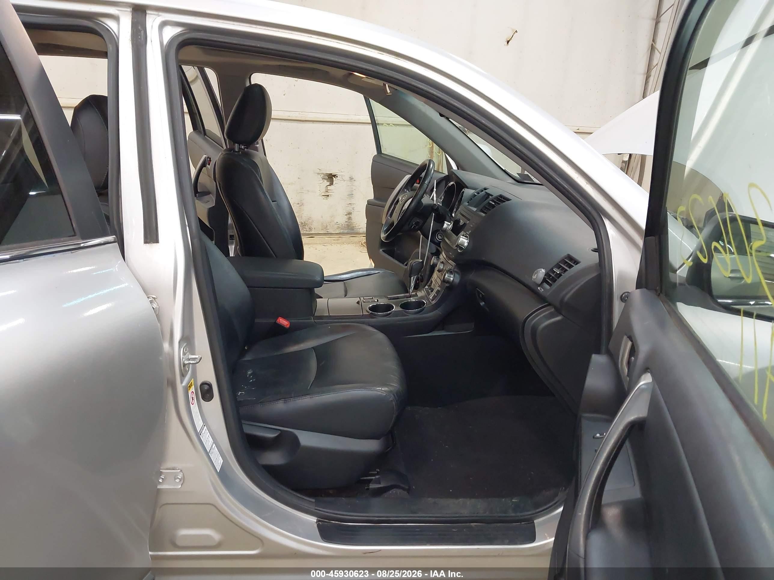 2011 Toyota Highlander Se V6 Silver vin: 5TDBK3EH5BS070256