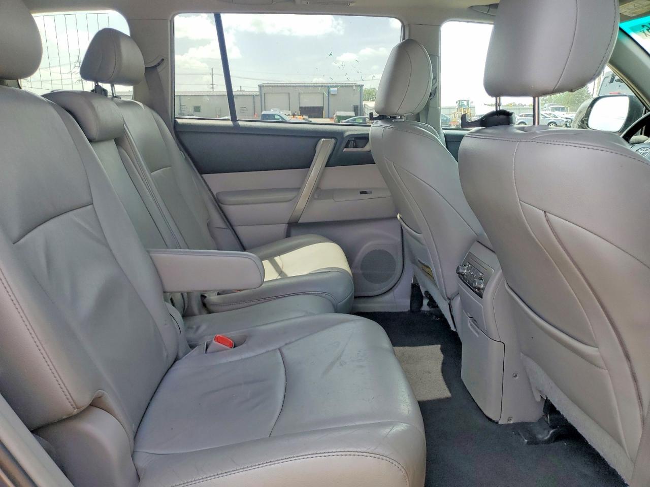 2011 Toyota Highlander Se Gray vin: 5TDBK3EH5BS074680