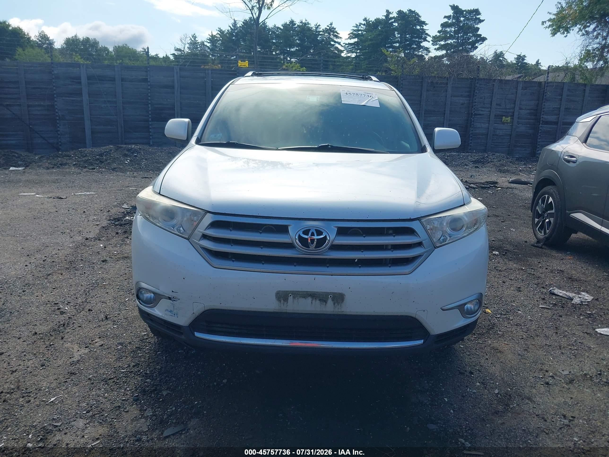 2011 Toyota Highlander Se V6 White vin: 5TDBK3EH5BS084044