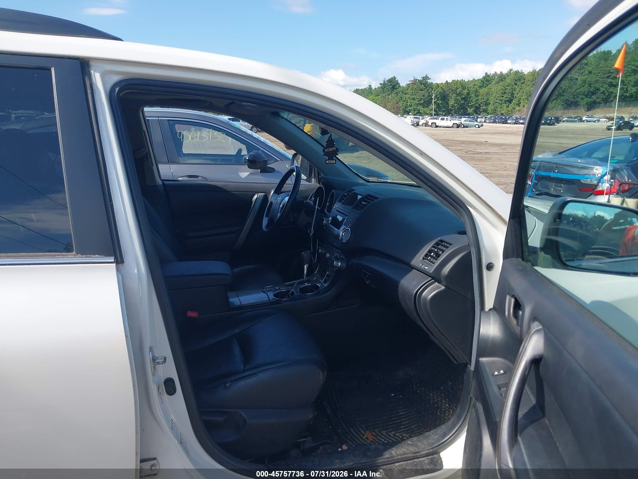 2011 Toyota Highlander Se V6 White vin: 5TDBK3EH5BS084044