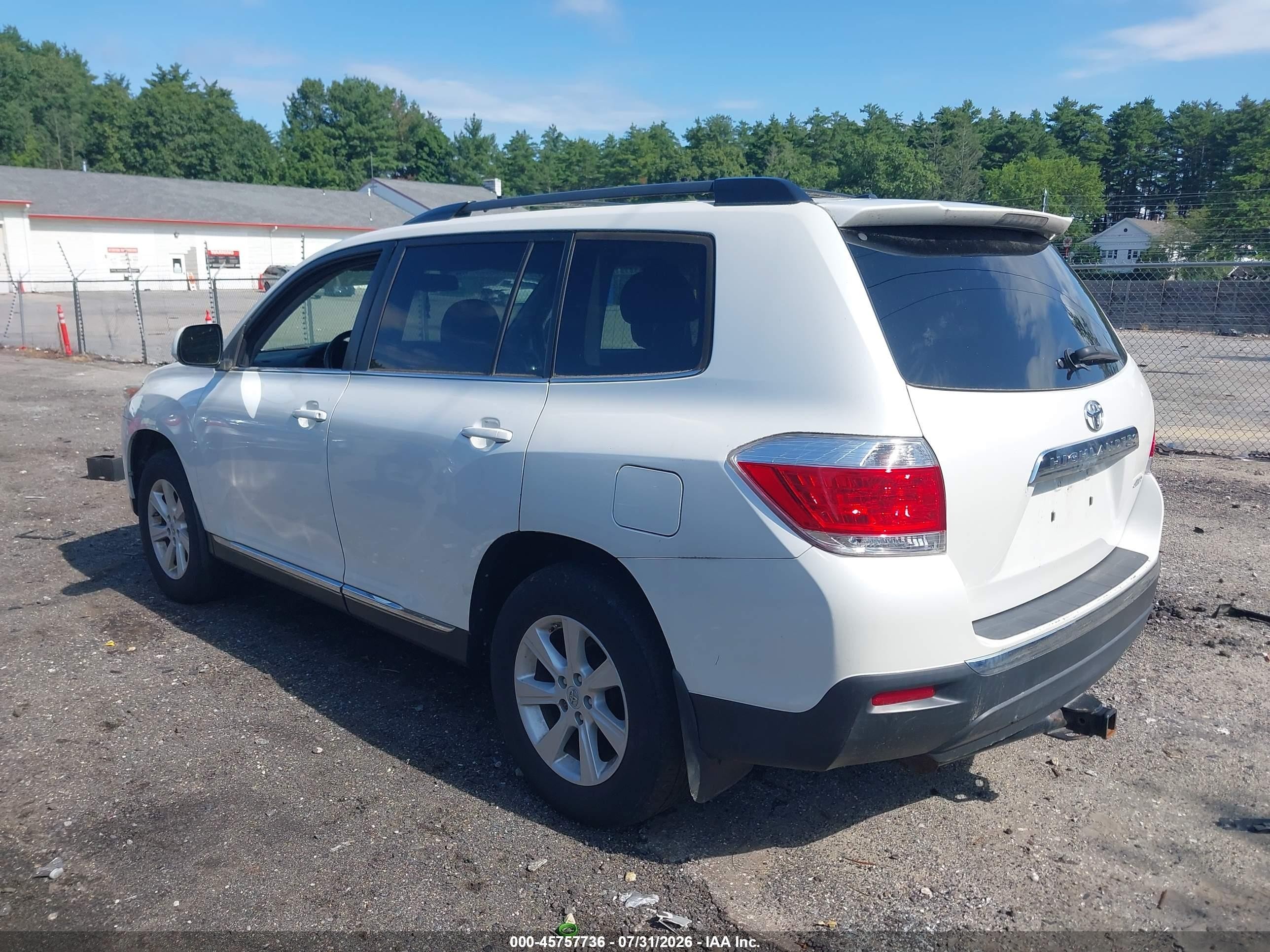 2011 Toyota Highlander Se V6 White vin: 5TDBK3EH5BS084044