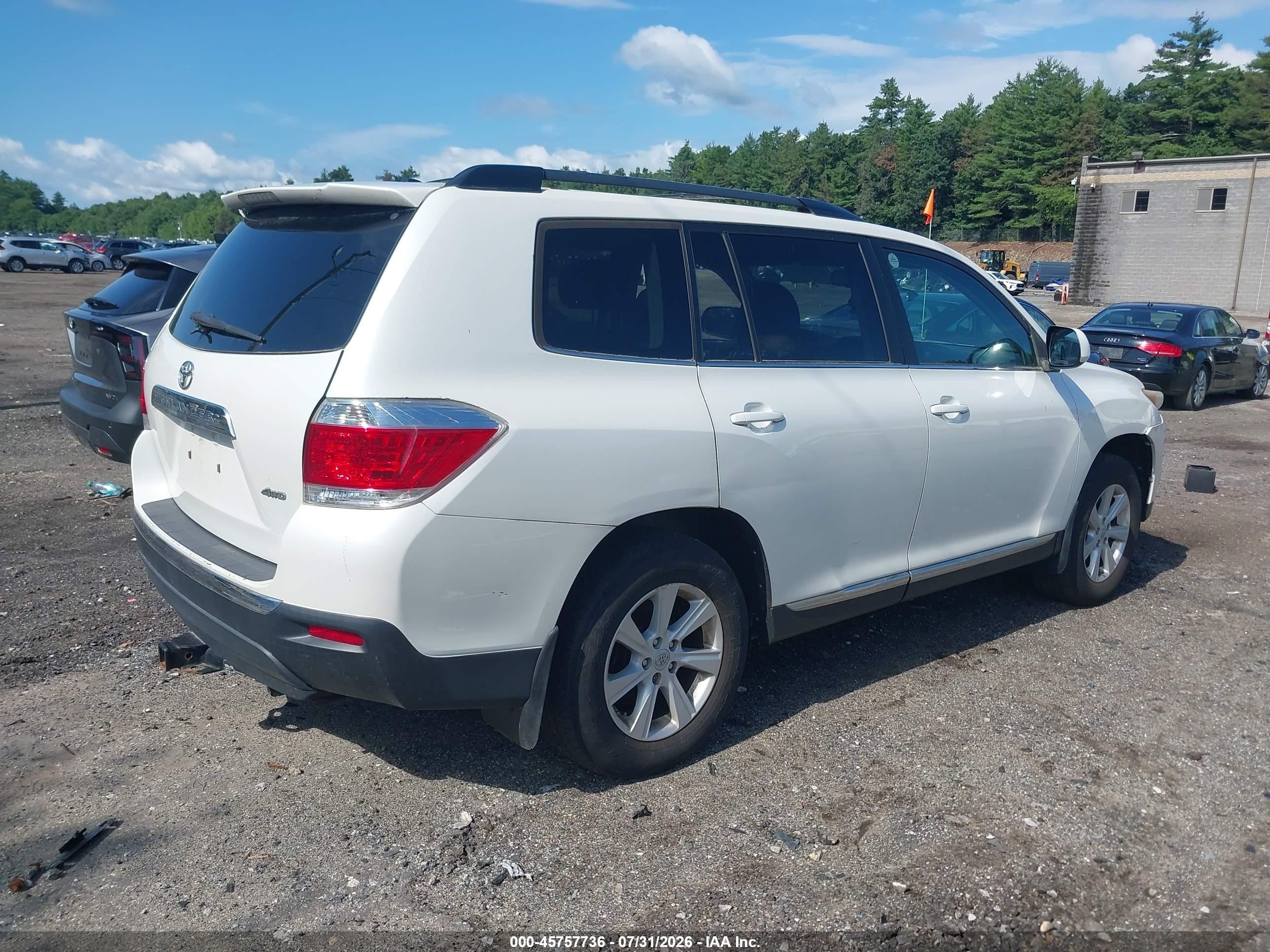 2011 Toyota Highlander Se V6 White vin: 5TDBK3EH5BS084044
