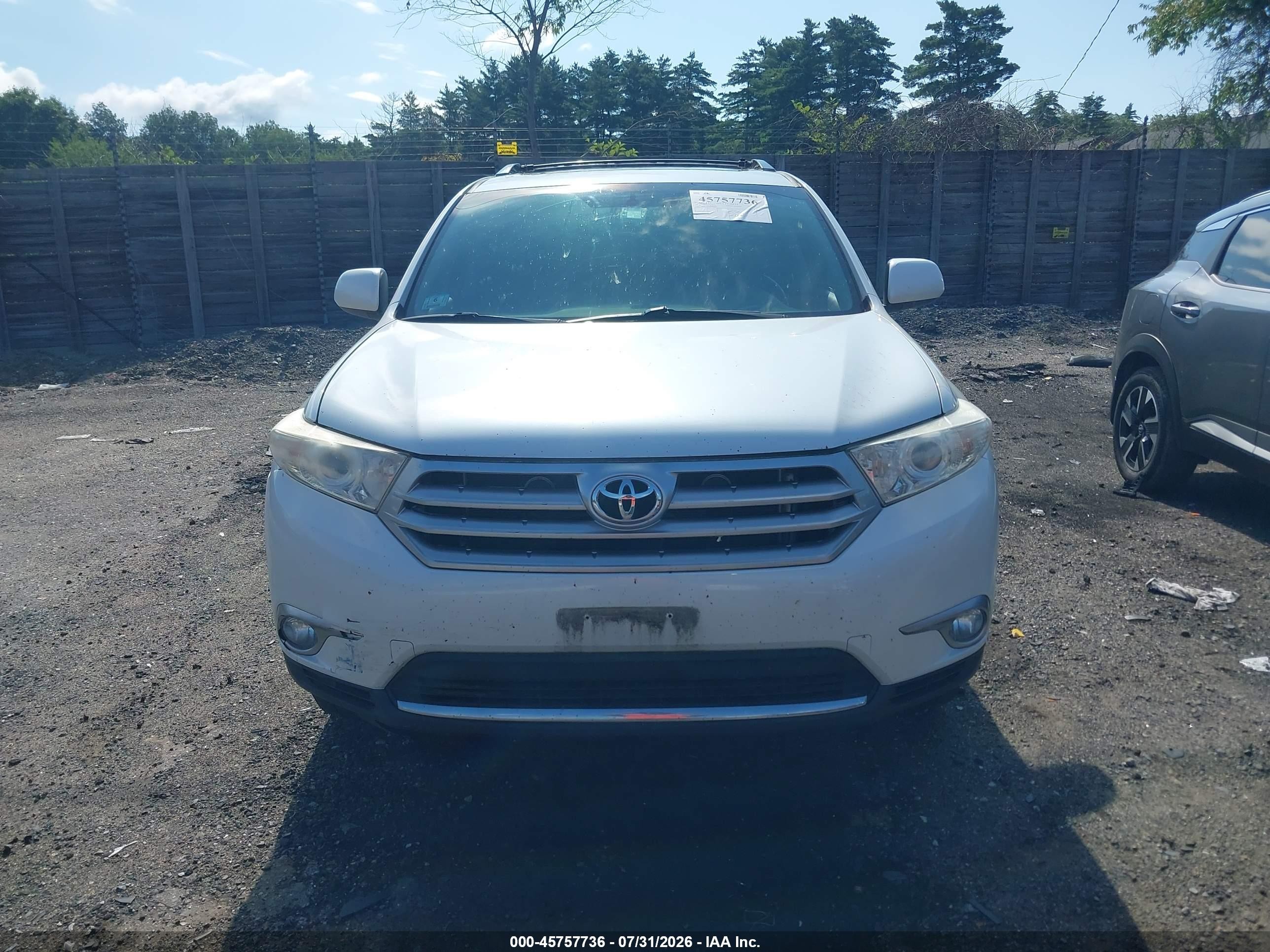 2011 Toyota Highlander Se V6 White vin: 5TDBK3EH5BS084044