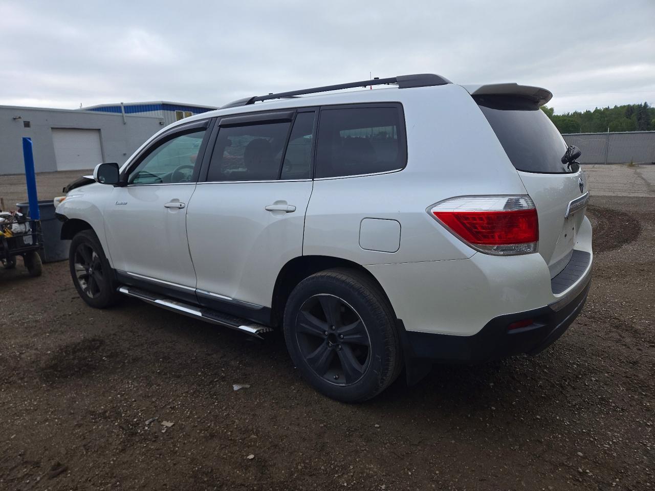 2012 Toyota Highlander Base White vin: 5TDBK3EH5CS140808