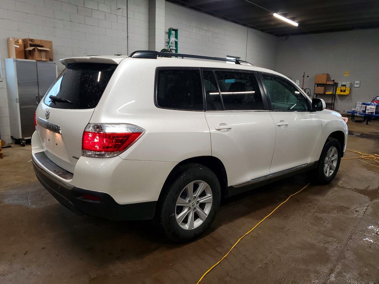 2012 Toyota Highlander Se White vin: 5TDBK3EH5CS141134