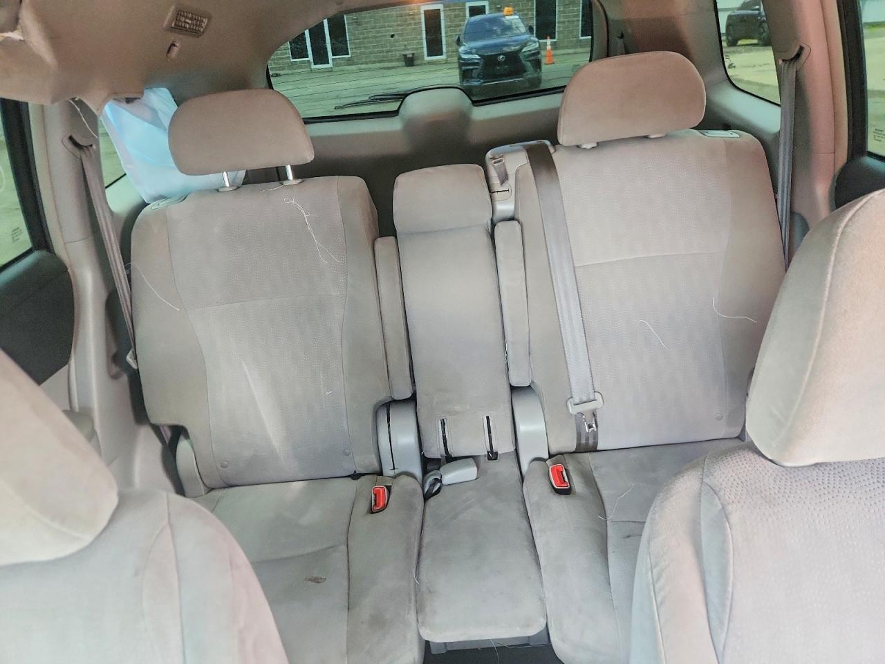 2012 Toyota Highlander Base Burgundy vin: 5TDBK3EH5CS159486