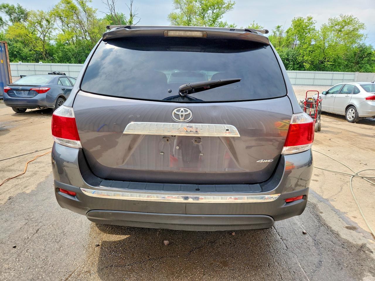 2012 Toyota Highlander Se Gray vin: 5TDBK3EH5CS165465