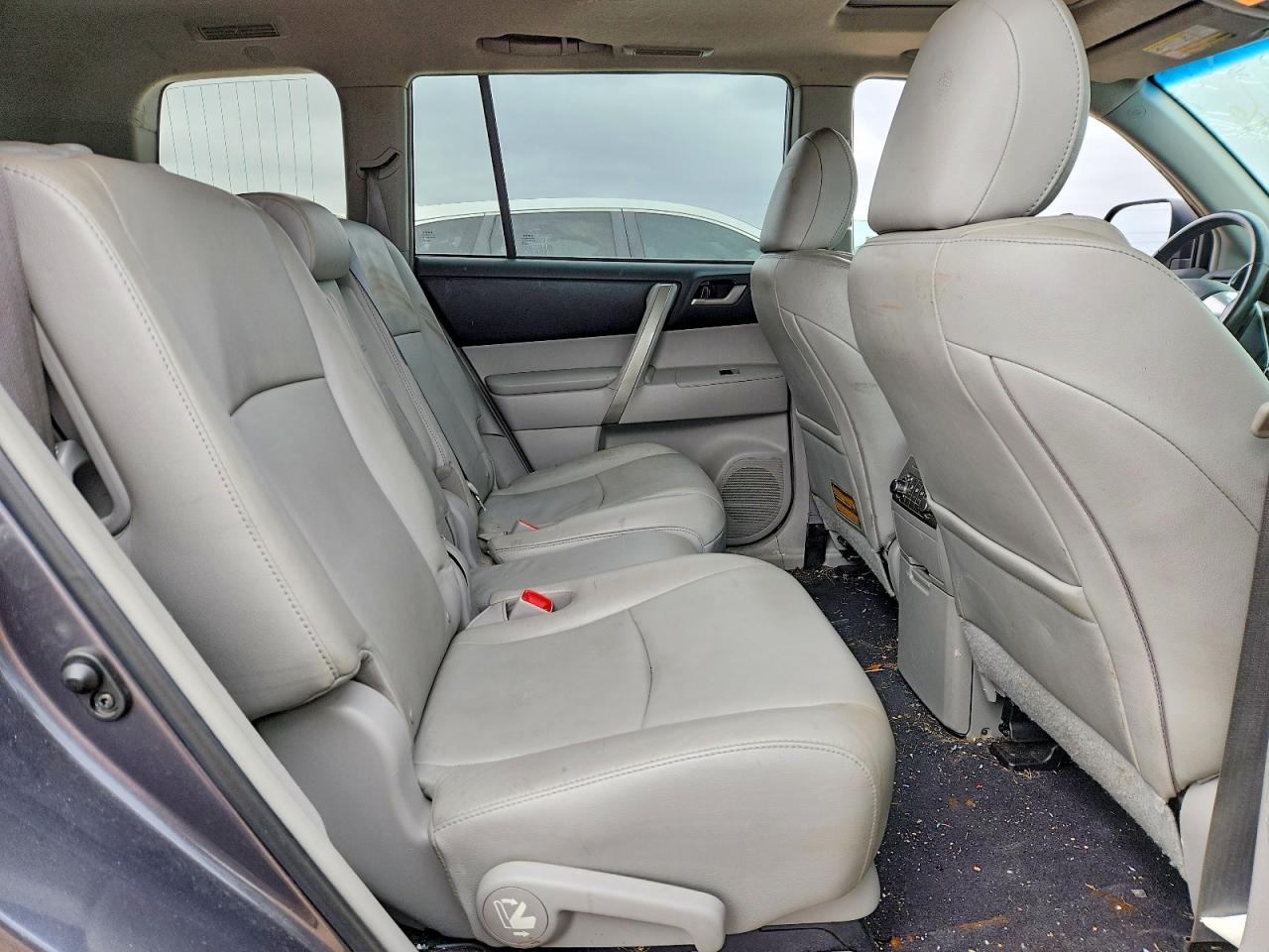 2013 Toyota Highlander Se Gray vin: 5TDBK3EH5DS201348