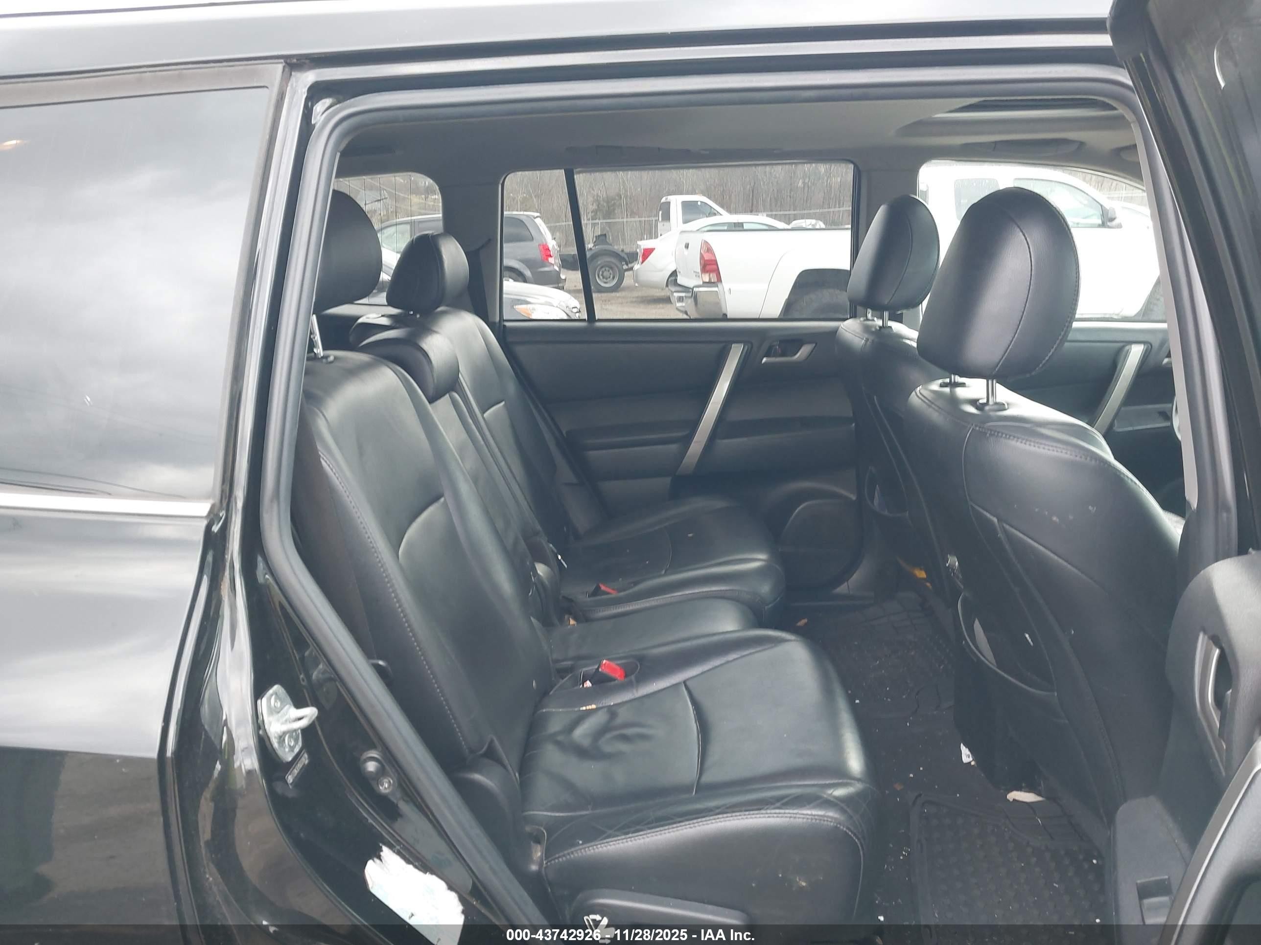 2013 Toyota Highlander Se V6 Black vin: 5TDBK3EH5DS208798
