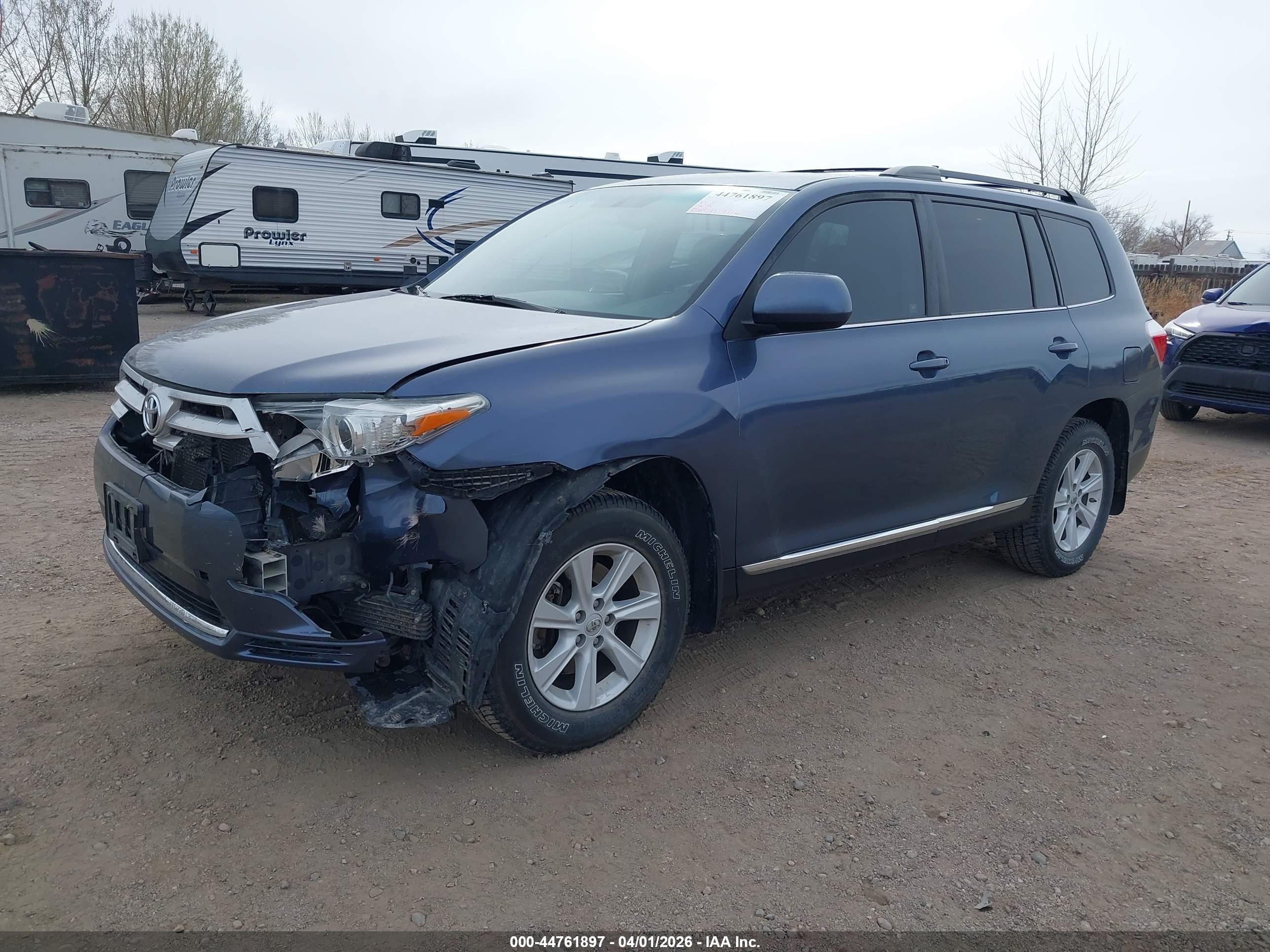 2013 Toyota Highlander Se V6 Blue vin: 5TDBK3EH5DS221518