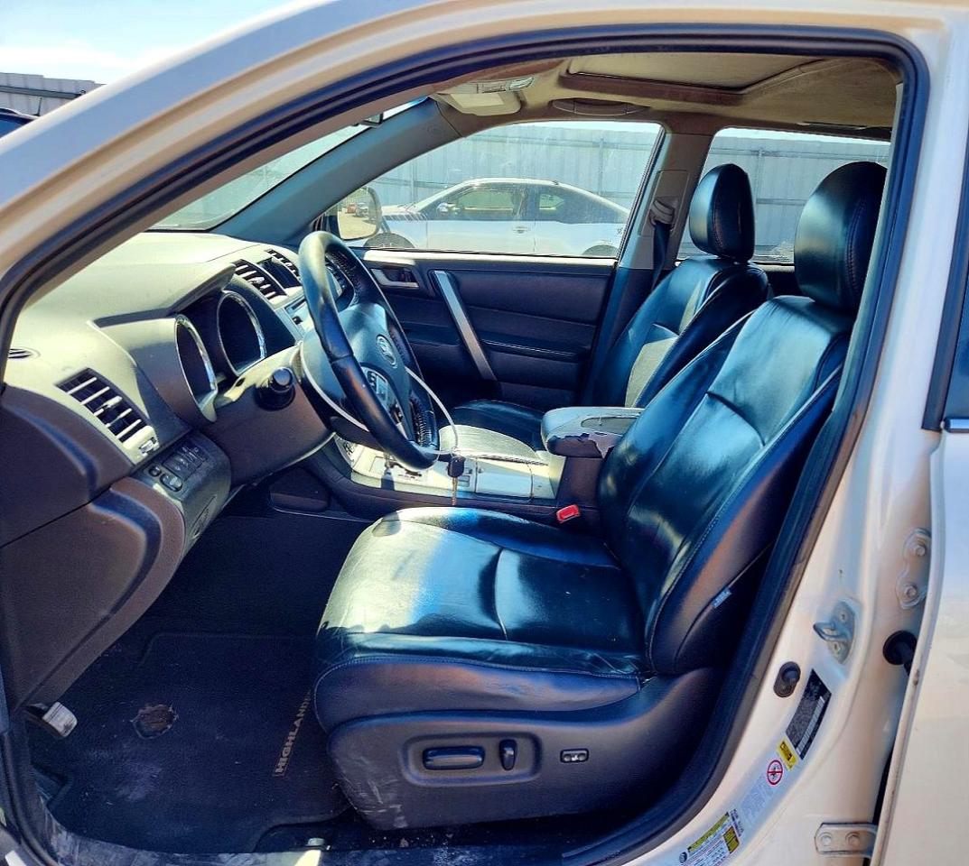 2013 Toyota Highlander Se White vin: 5TDBK3EH5DS238741