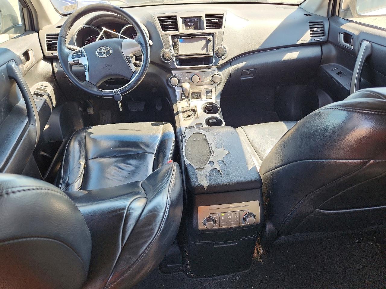 2013 Toyota Highlander Se White vin: 5TDBK3EH5DS238741