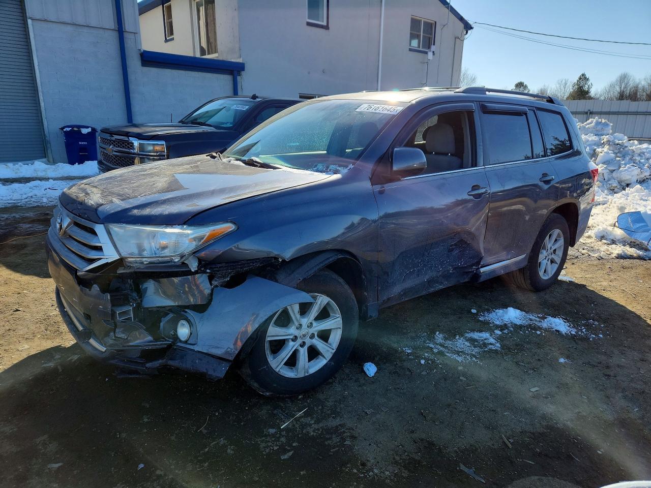 2013 Toyota Highlander Plus Gray vin: 5TDBK3EH5DS248752
