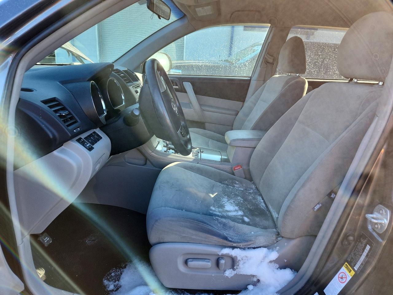 2013 Toyota Highlander Plus Gray vin: 5TDBK3EH5DS248752