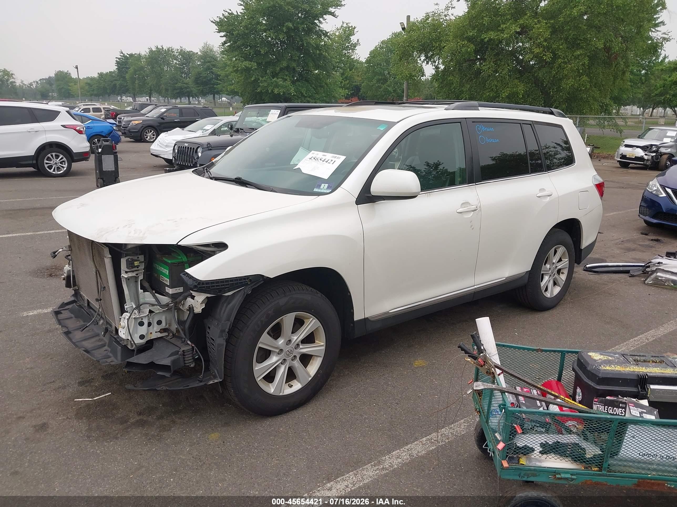 2013 Toyota Highlander Se V6 White vin: 5TDBK3EH5DS257192