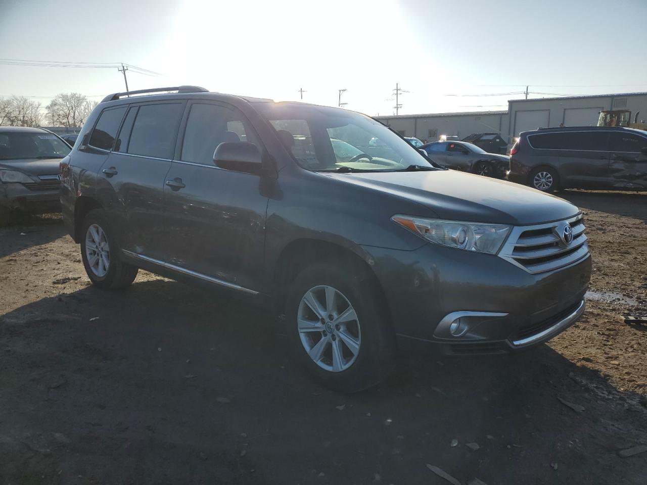 2013 Toyota Highlander Base Серый vin: 5TDBK3EH5DS264076