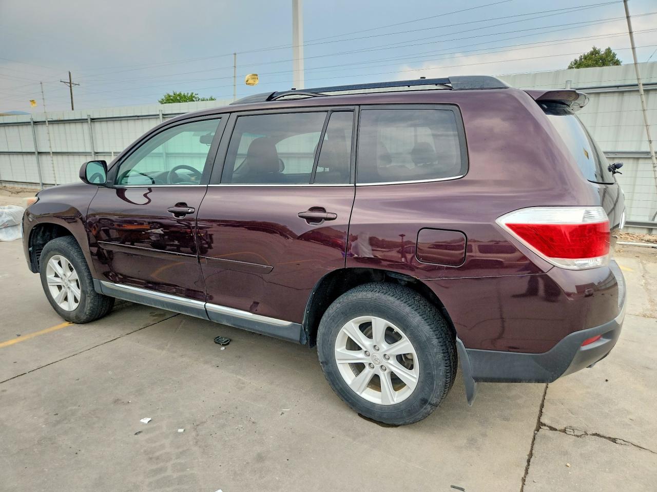 2013 Toyota Highlander Se Бордовый vin: 5TDBK3EH5DS270136