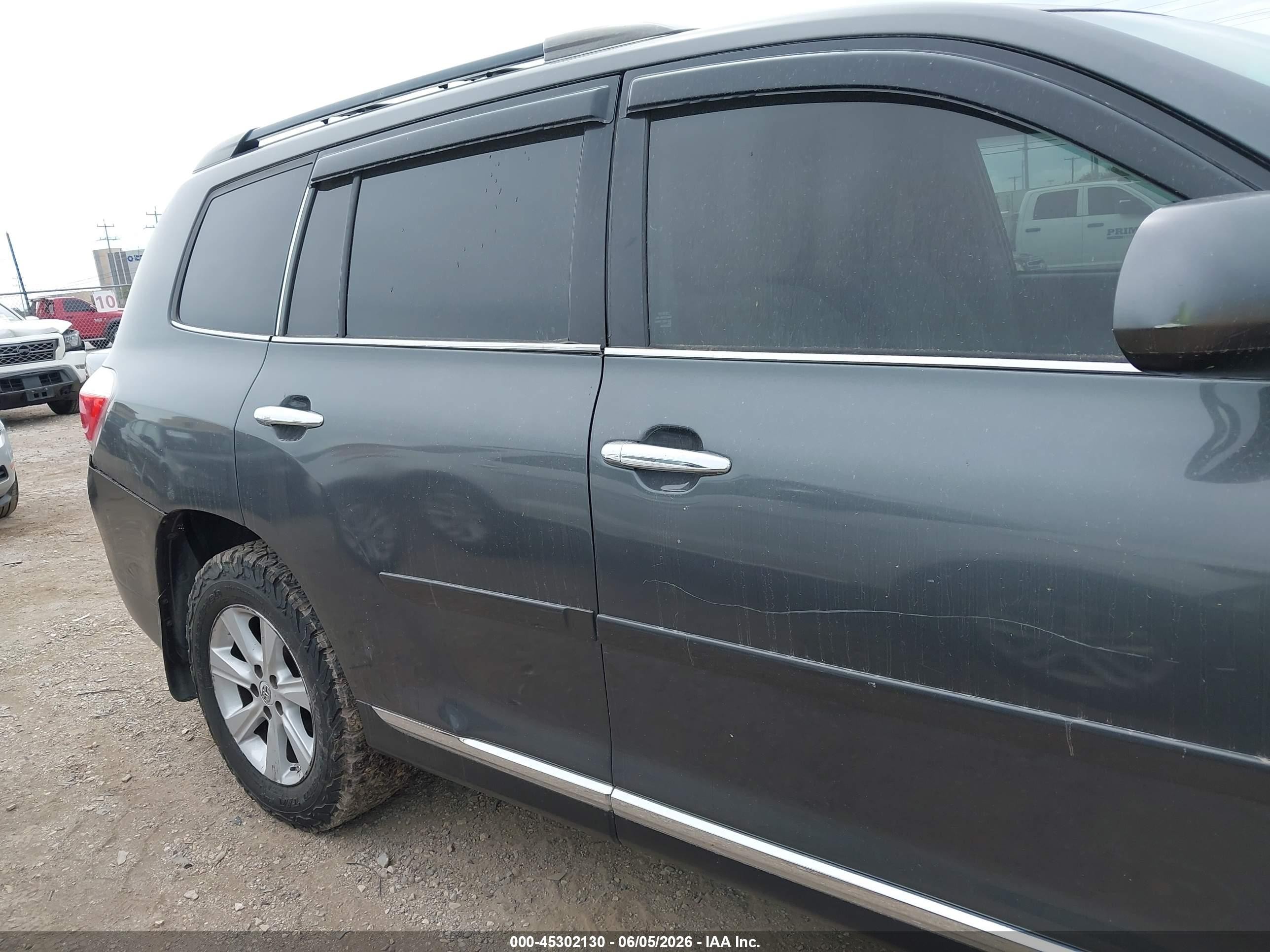 2011 Toyota Highlander Base V6 Black vin: 5TDBK3EH6BS055216