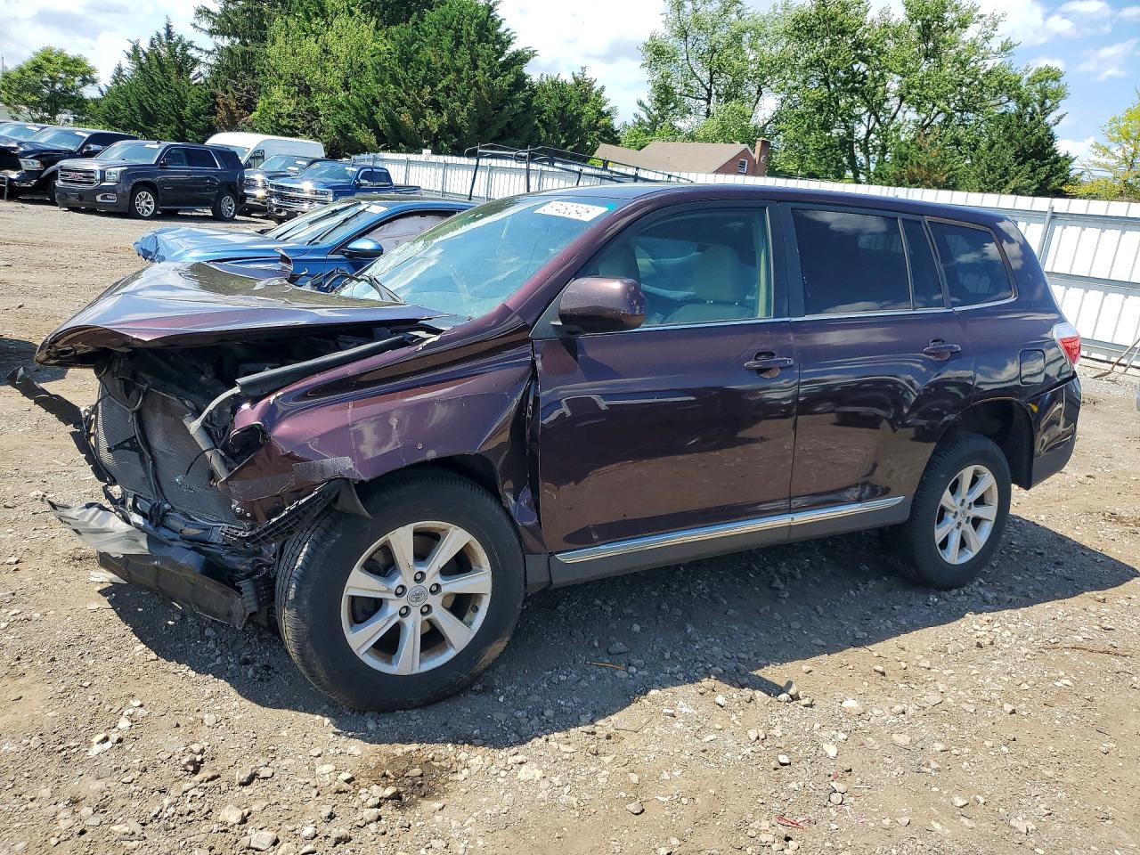 2012 Toyota Highlander Base Maroon vin: 5TDBK3EH6CS116470