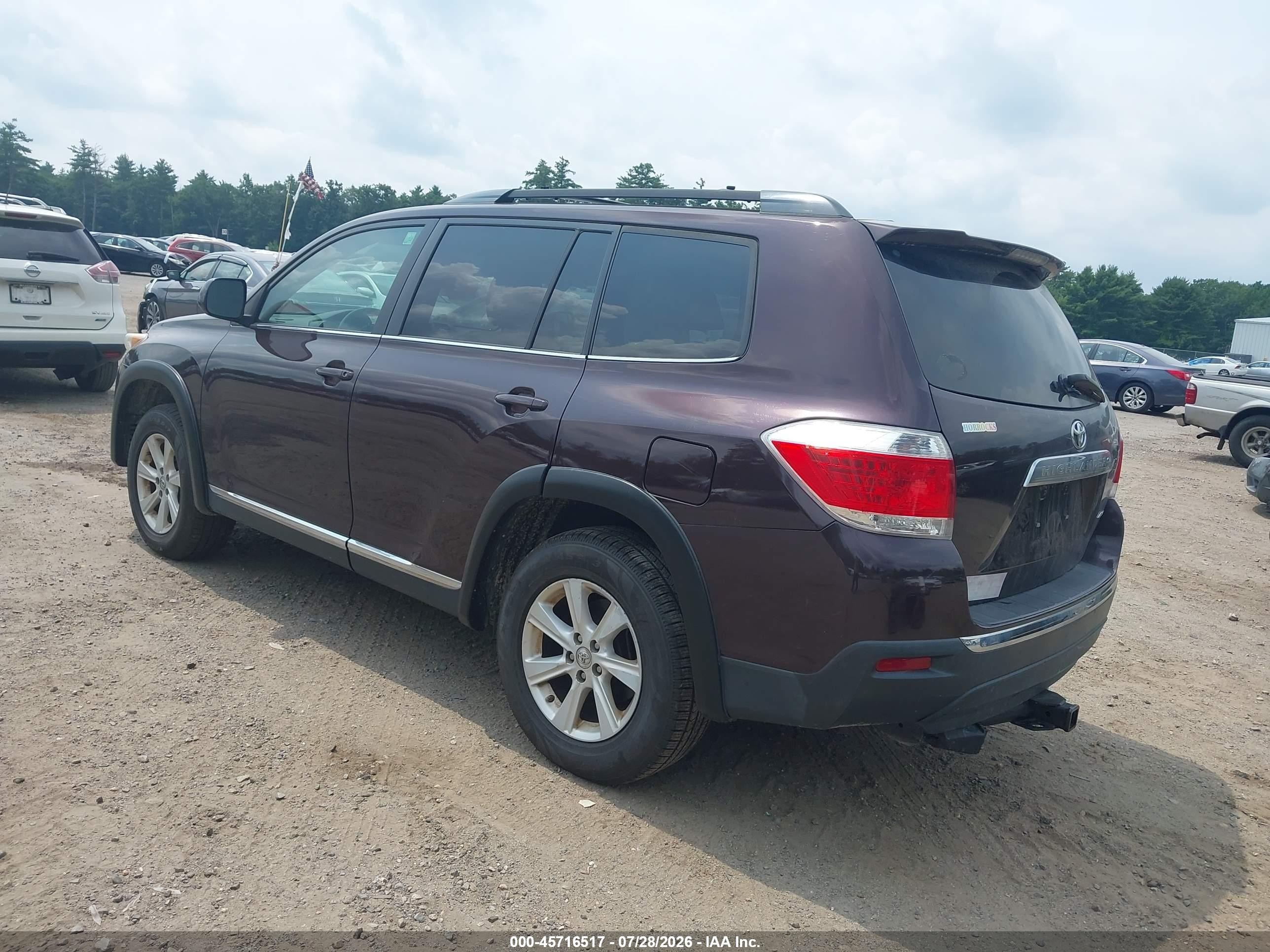 2012 Toyota Highlander Base V6 Maroon vin: 5TDBK3EH6CS119885