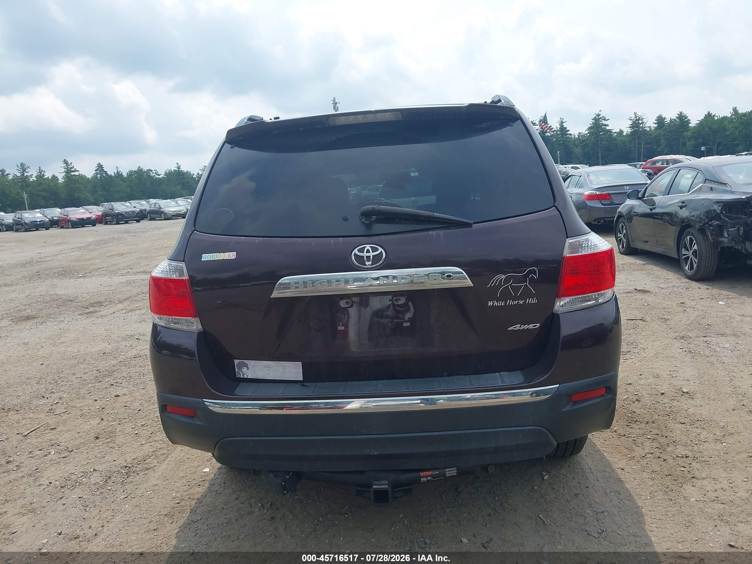 2012 Toyota Highlander Base V6 Maroon vin: 5TDBK3EH6CS119885