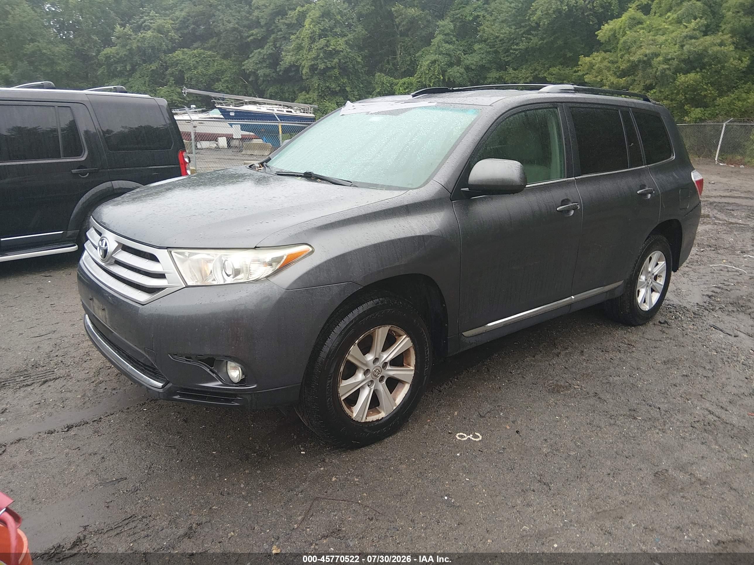 2012 Toyota Highlander Base V6 Серый vin: 5TDBK3EH6CS144432