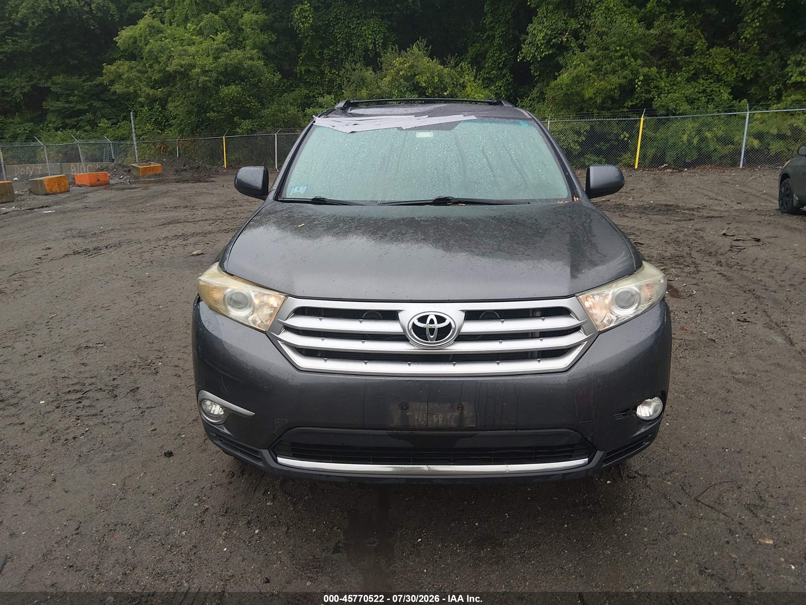 2012 Toyota Highlander Base V6 Серый vin: 5TDBK3EH6CS144432