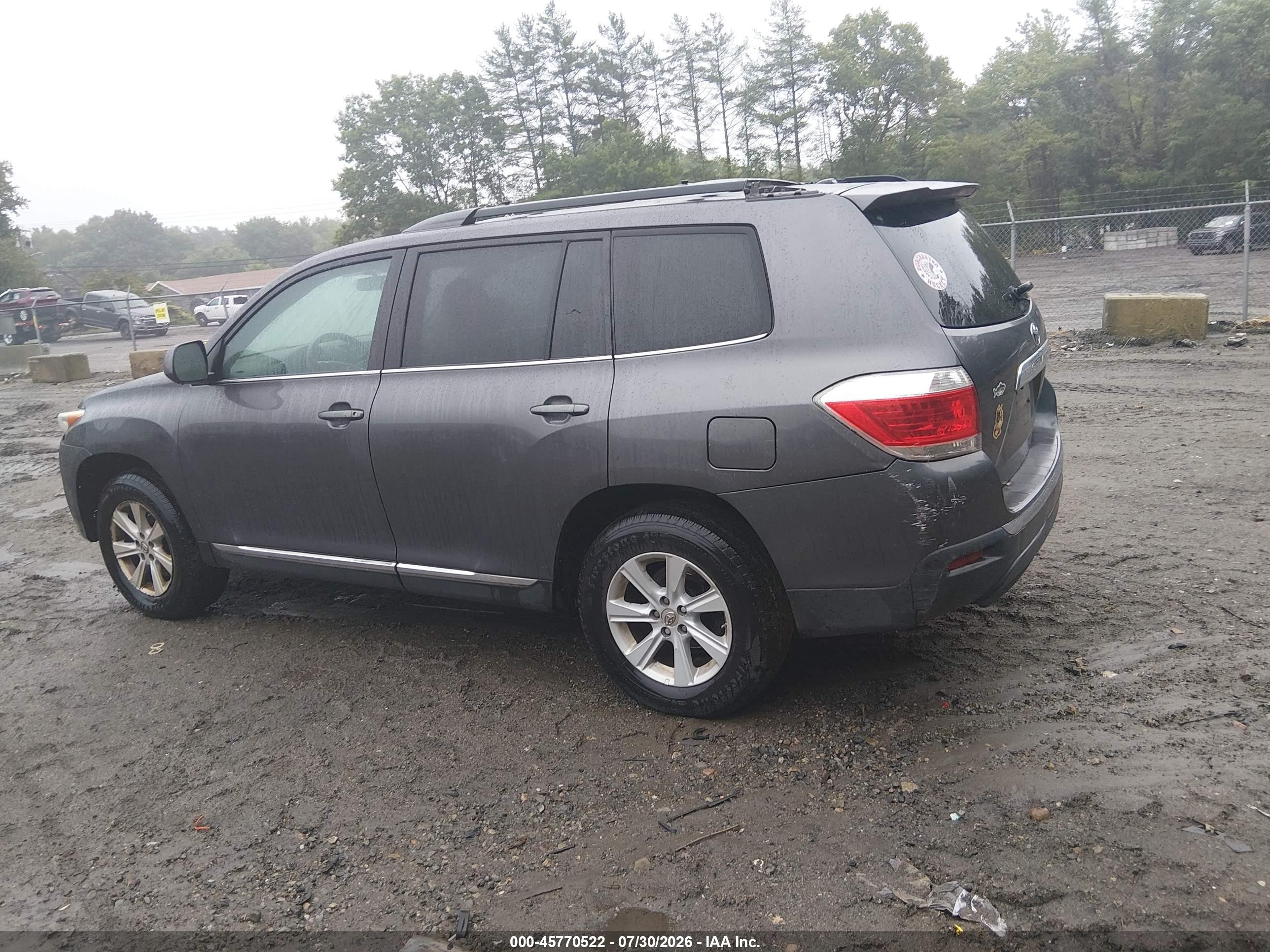 2012 Toyota Highlander Base V6 Серый vin: 5TDBK3EH6CS144432