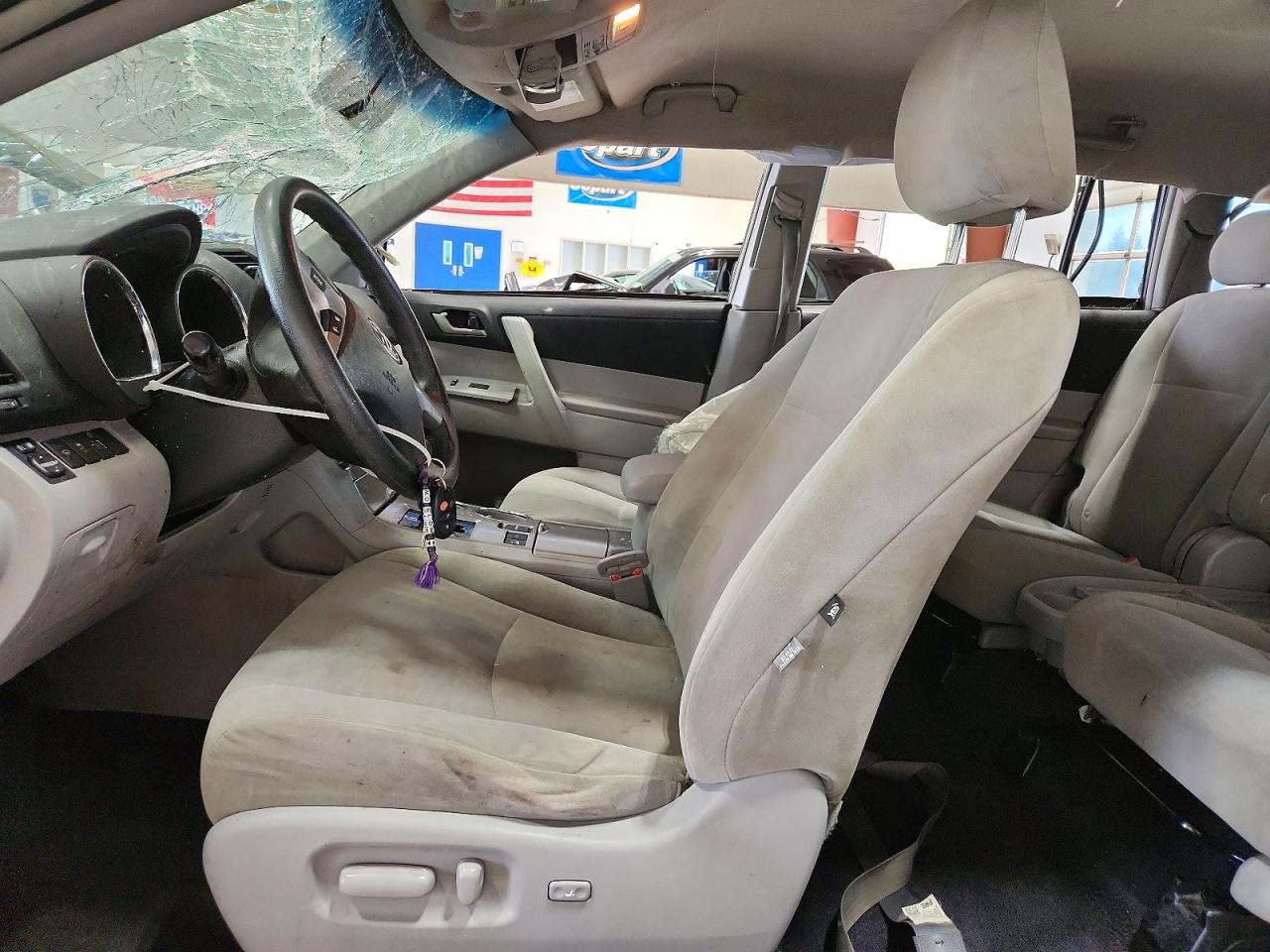 2012 Toyota Highlander Base Gray vin: 5TDBK3EH6CS149954
