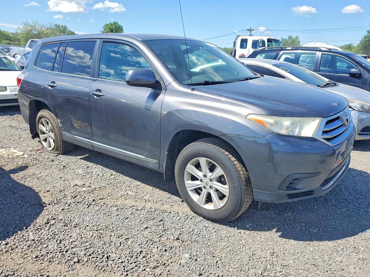 2012 Toyota Highlander Base Gray vin: 5TDBK3EH6CS166690