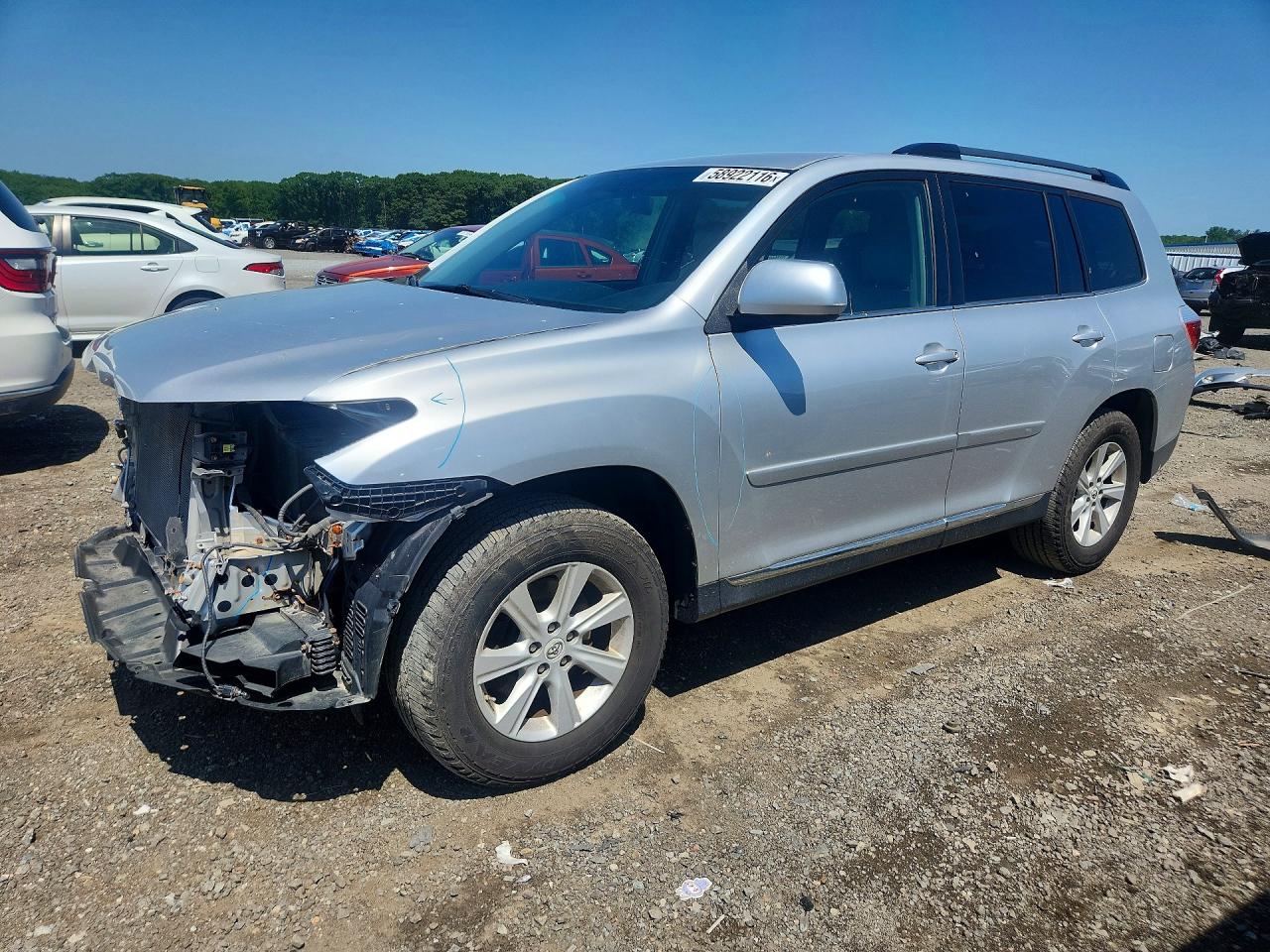 2013 Toyota Highlander Plus Silver vin: 5TDBK3EH6DS196418