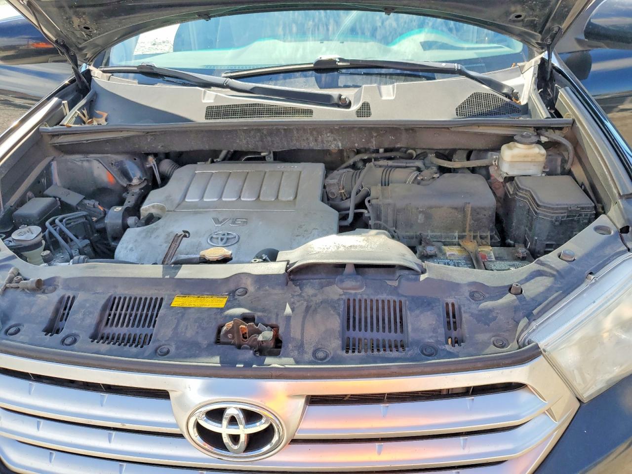 2013 Toyota Highlander Base Черный vin: 5TDBK3EH6DS218658