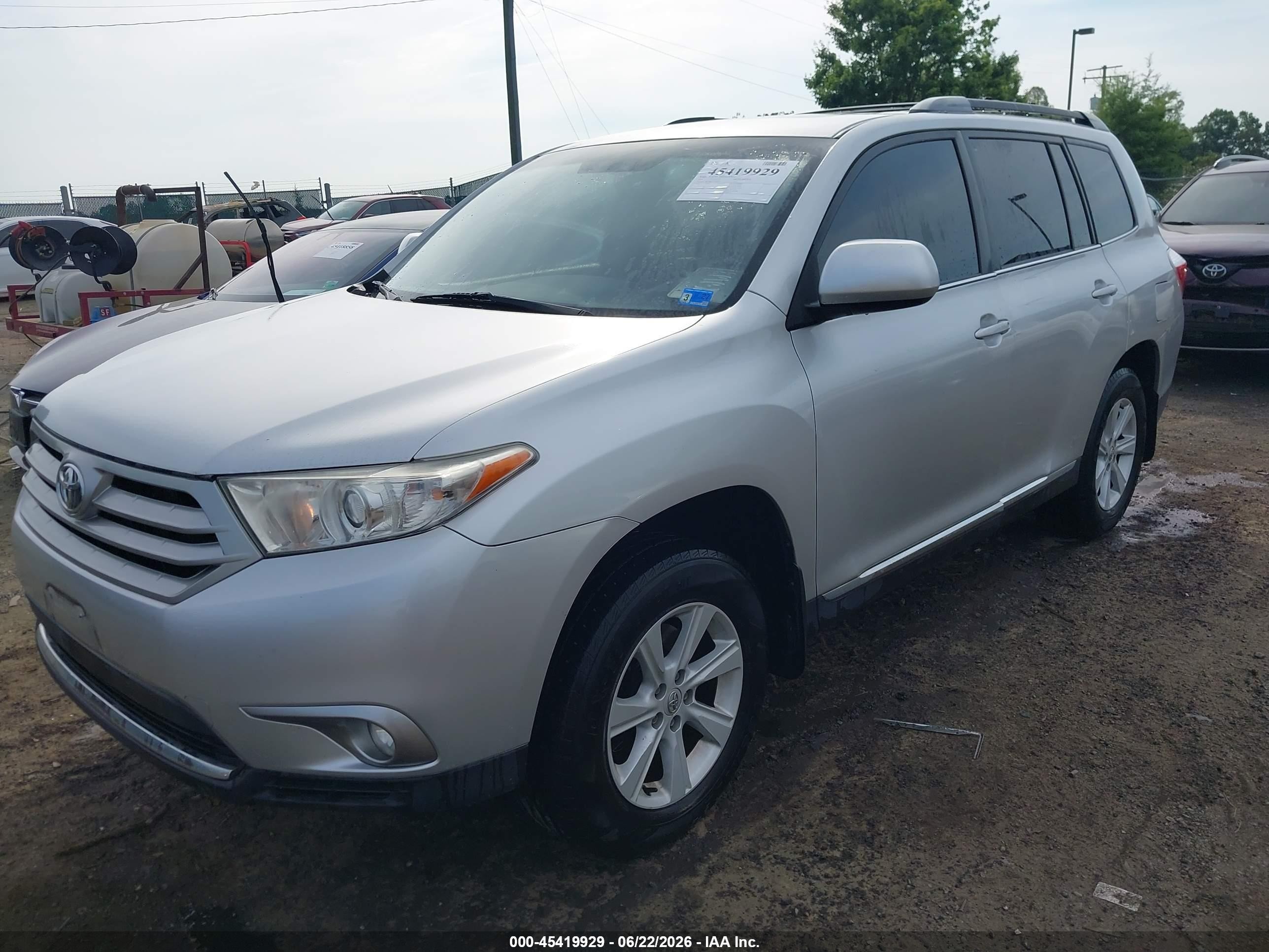 2013 Toyota Highlander Se V6 Silver vin: 5TDBK3EH6DS256830