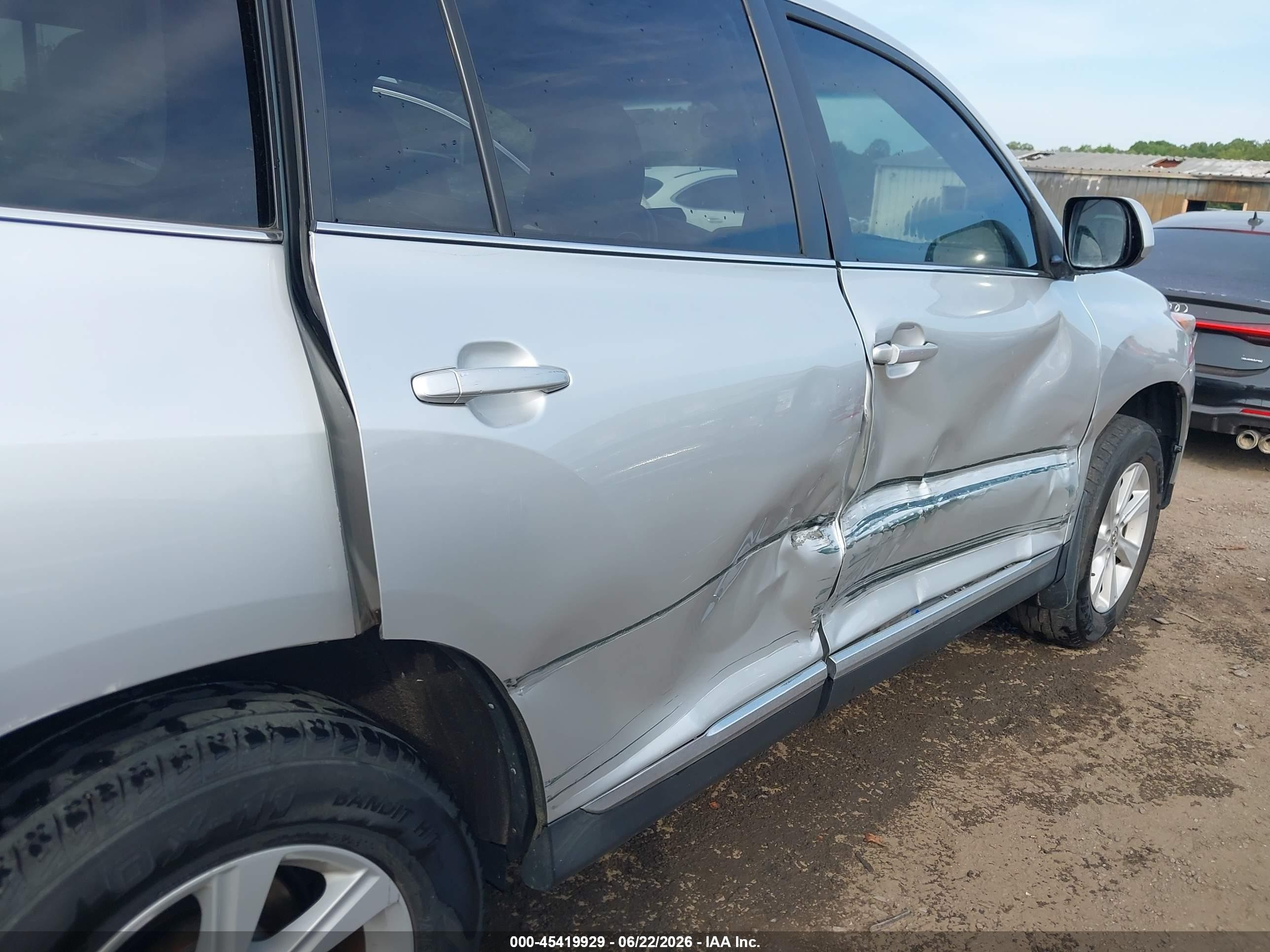 2013 Toyota Highlander Se V6 Silver vin: 5TDBK3EH6DS256830