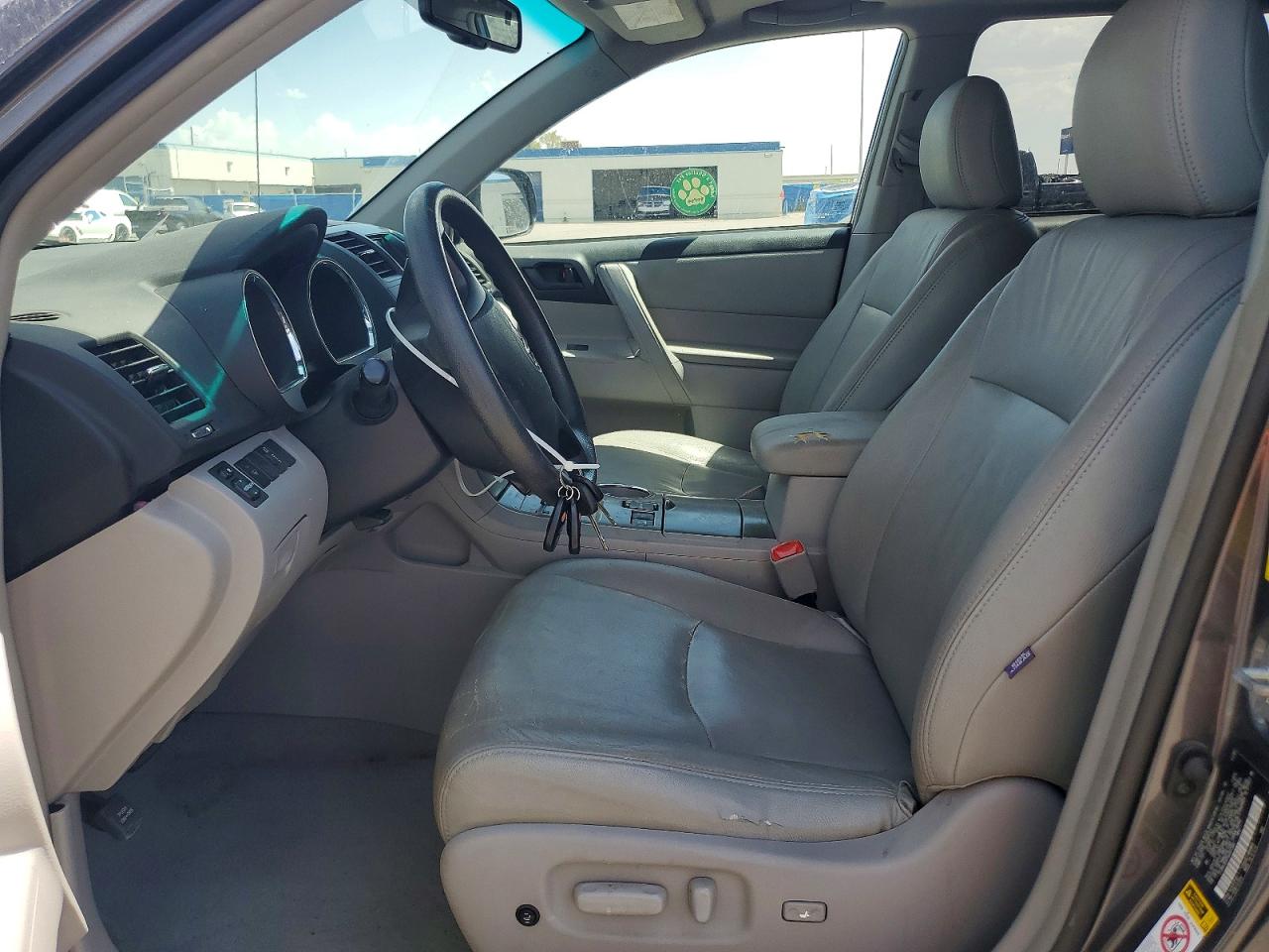 2010 Toyota Highlander Base Gray vin: 5TDBK3EH7AS007366