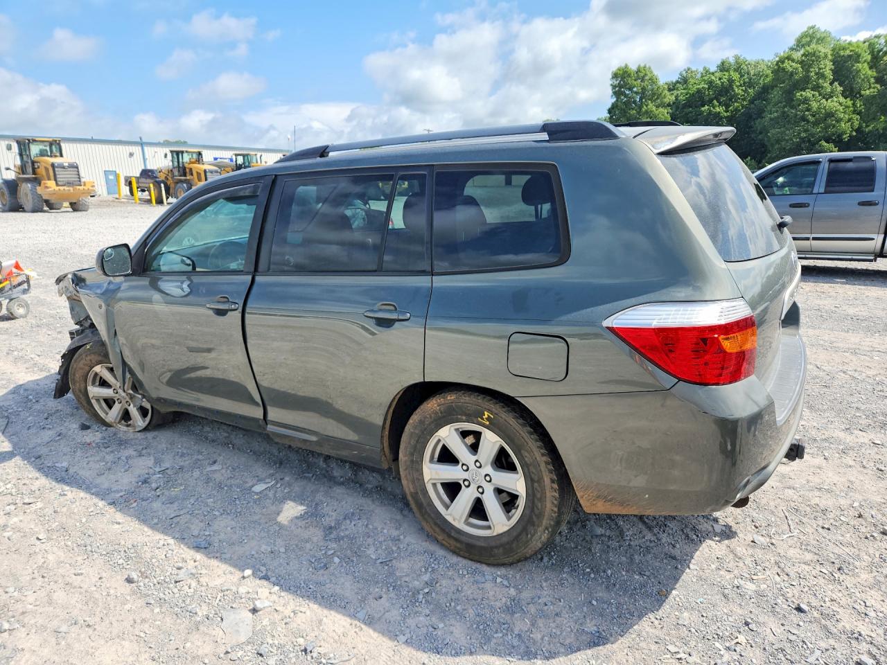 2010 Toyota Highlander Base Зеленый vin: 5TDBK3EH7AS013037