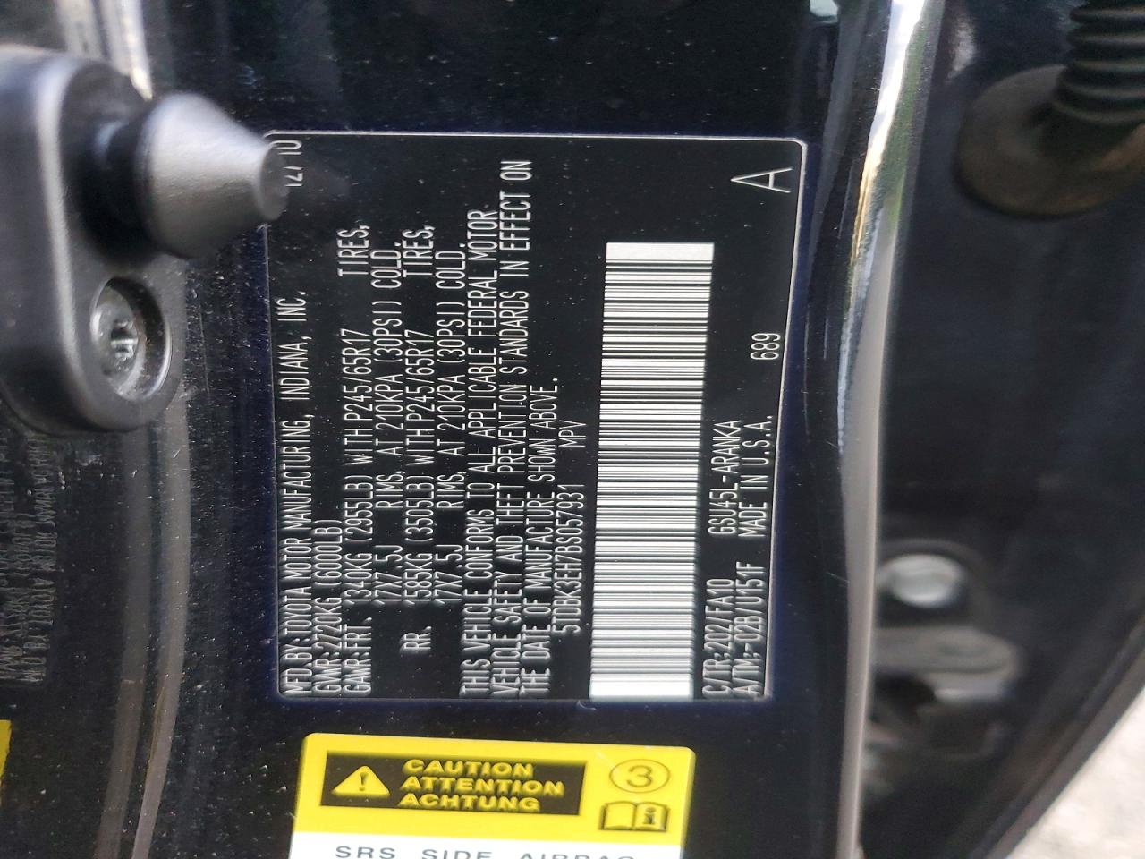 2011 Toyota Highlander Base Black vin: 5TDBK3EH7BS057931
