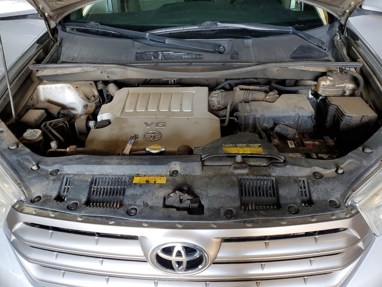 2011 Toyota Highlander Se Серебряный vin: 5TDBK3EH7BS084160