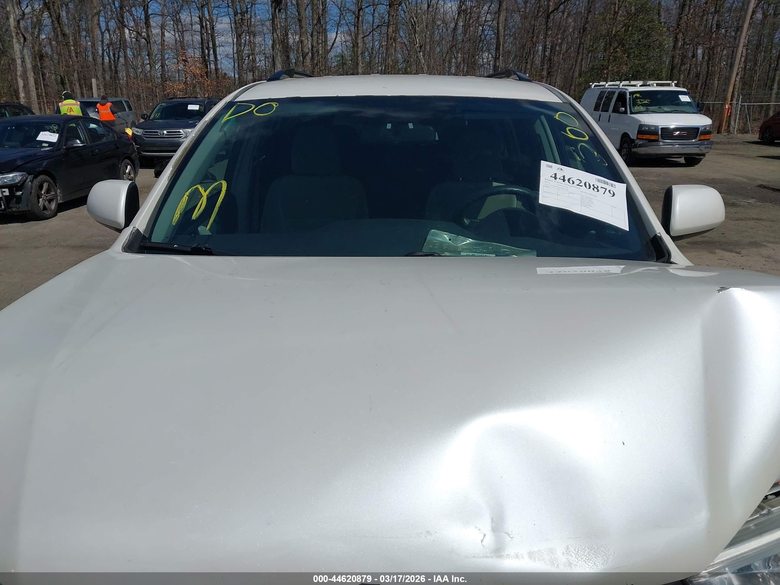 2012 Toyota Highlander Base V6 White vin: 5TDBK3EH7CS102187