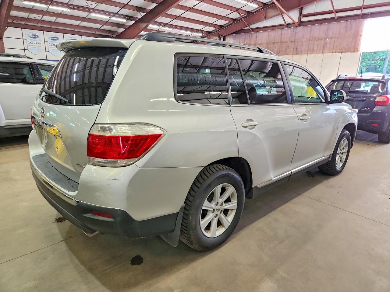 2012 Toyota Highlander Se Silver vin: 5TDBK3EH7CS105896