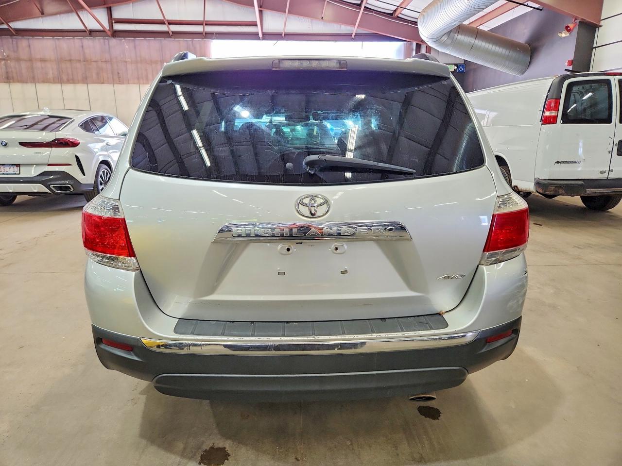 2012 Toyota Highlander Se Silver vin: 5TDBK3EH7CS105896