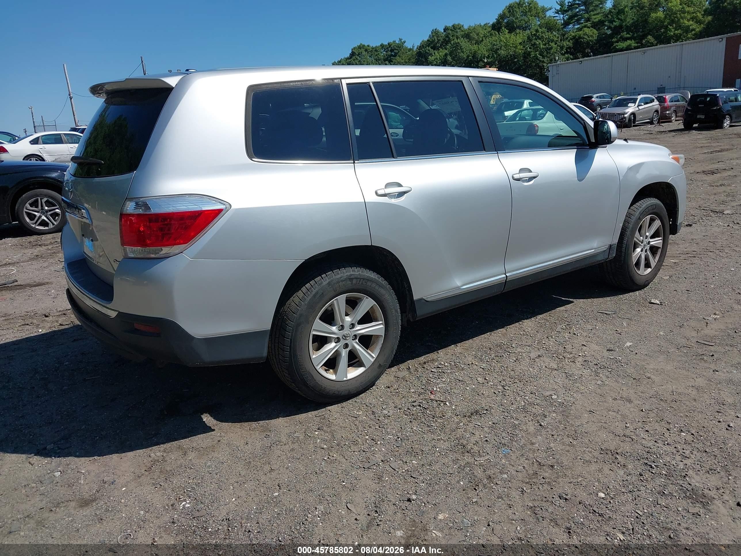 2012 Toyota Highlander Base V6 Silver vin: 5TDBK3EH7CS129258