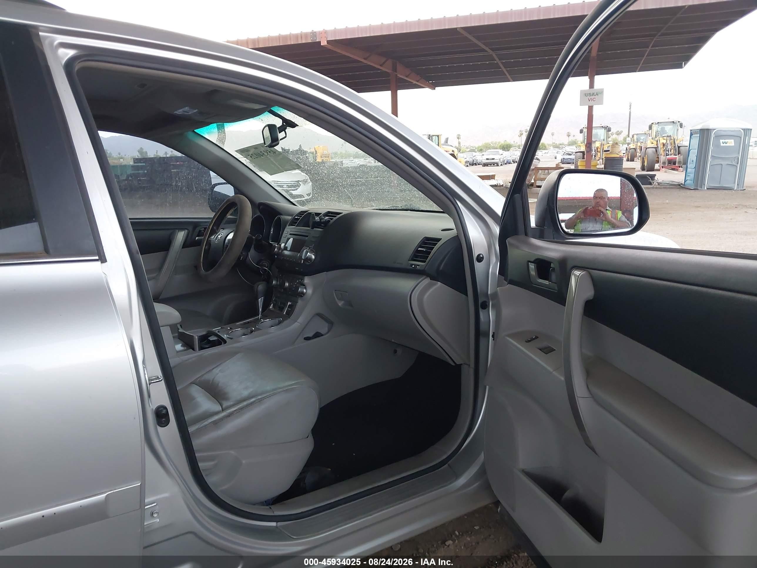 2012 Toyota Highlander Se V6 Silver vin: 5TDBK3EH7CS129549