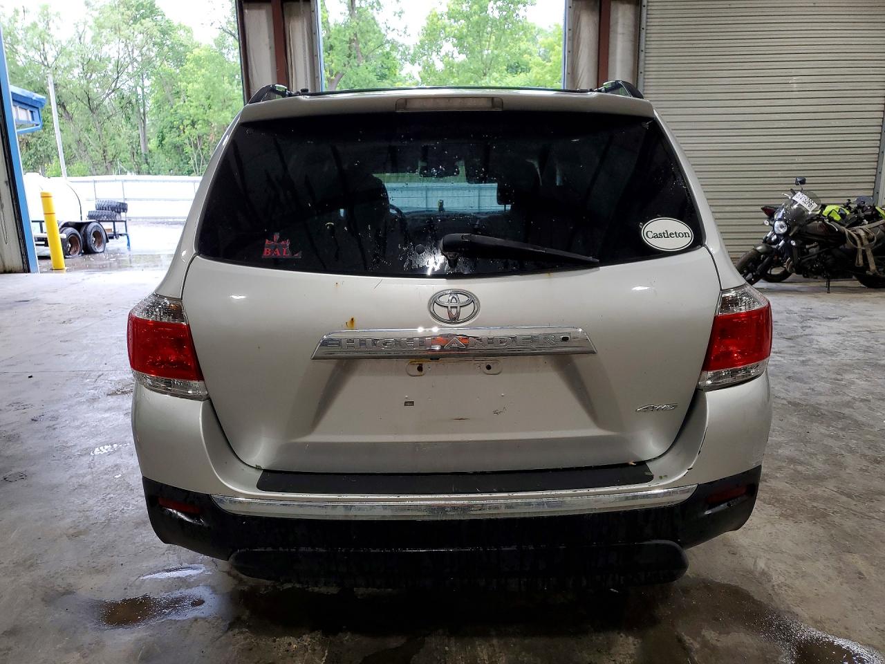 2012 Toyota Highlander Se Silver vin: 5TDBK3EH7CS135206