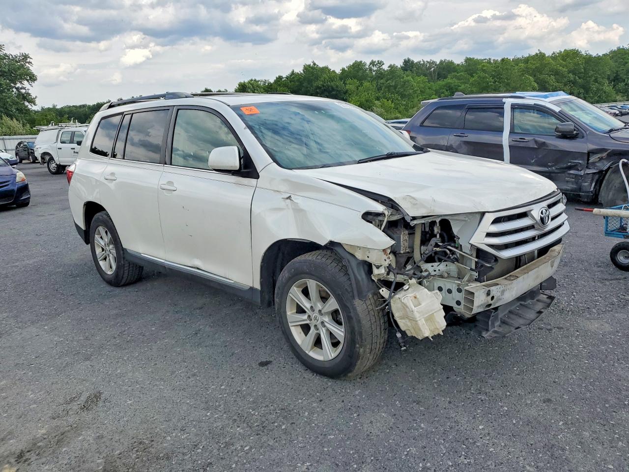 2012 Toyota Highlander Se White vin: 5TDBK3EH7CS149235