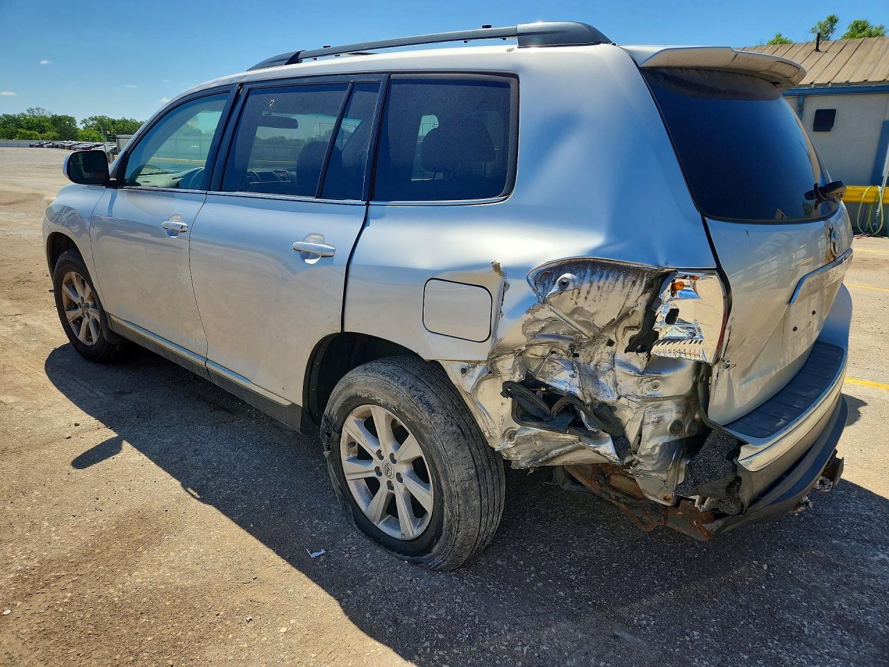 2012 Toyota Highlander Base Silver vin: 5TDBK3EH7CS154113