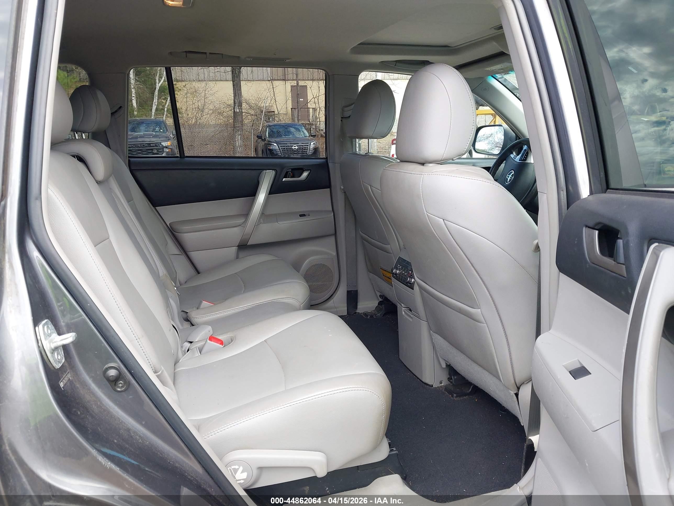 2012 Toyota Highlander Se V6 Gray vin: 5TDBK3EH7CS156542