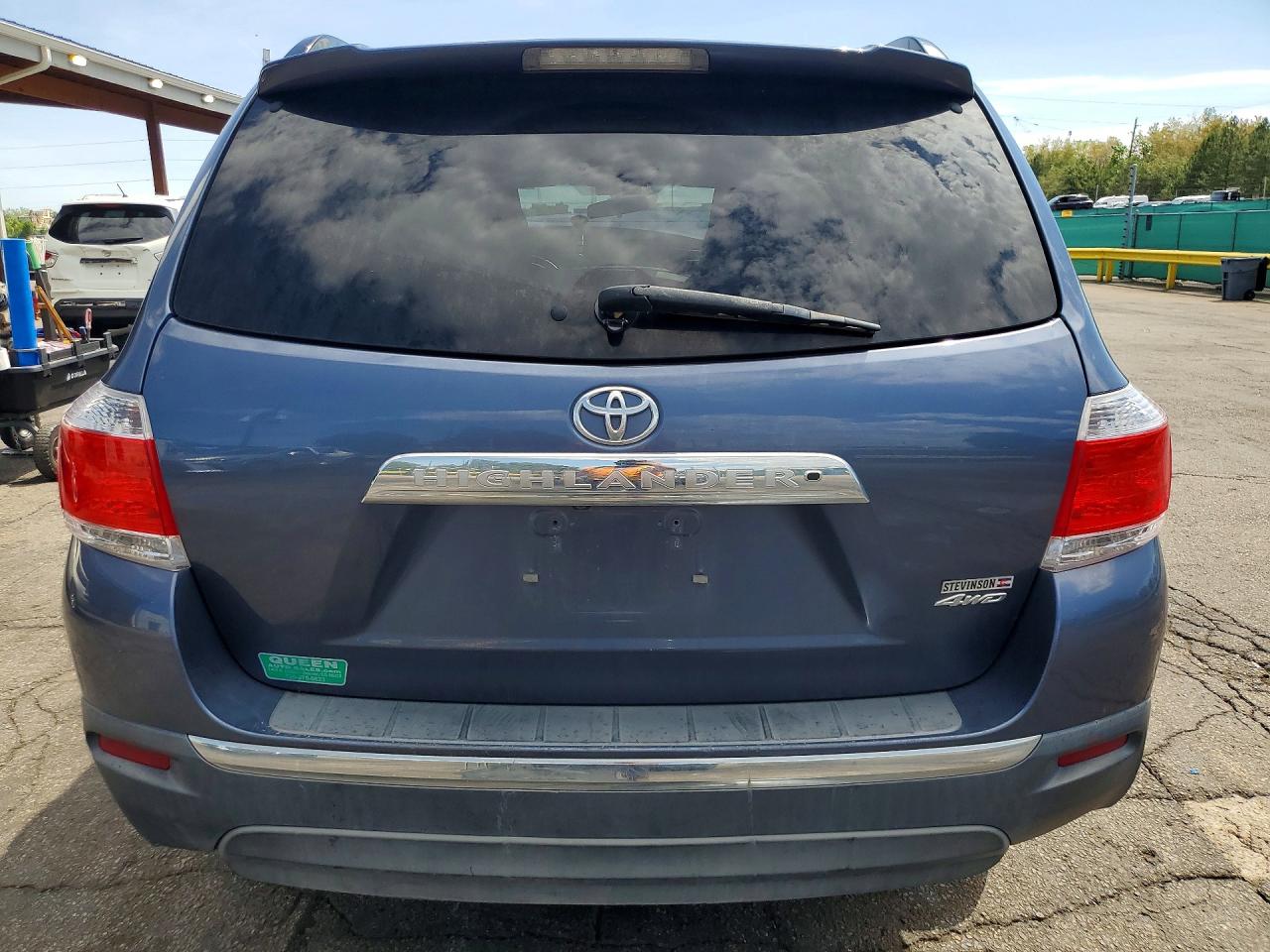 2012 Toyota Highlander Base Blue vin: 5TDBK3EH7CS160414