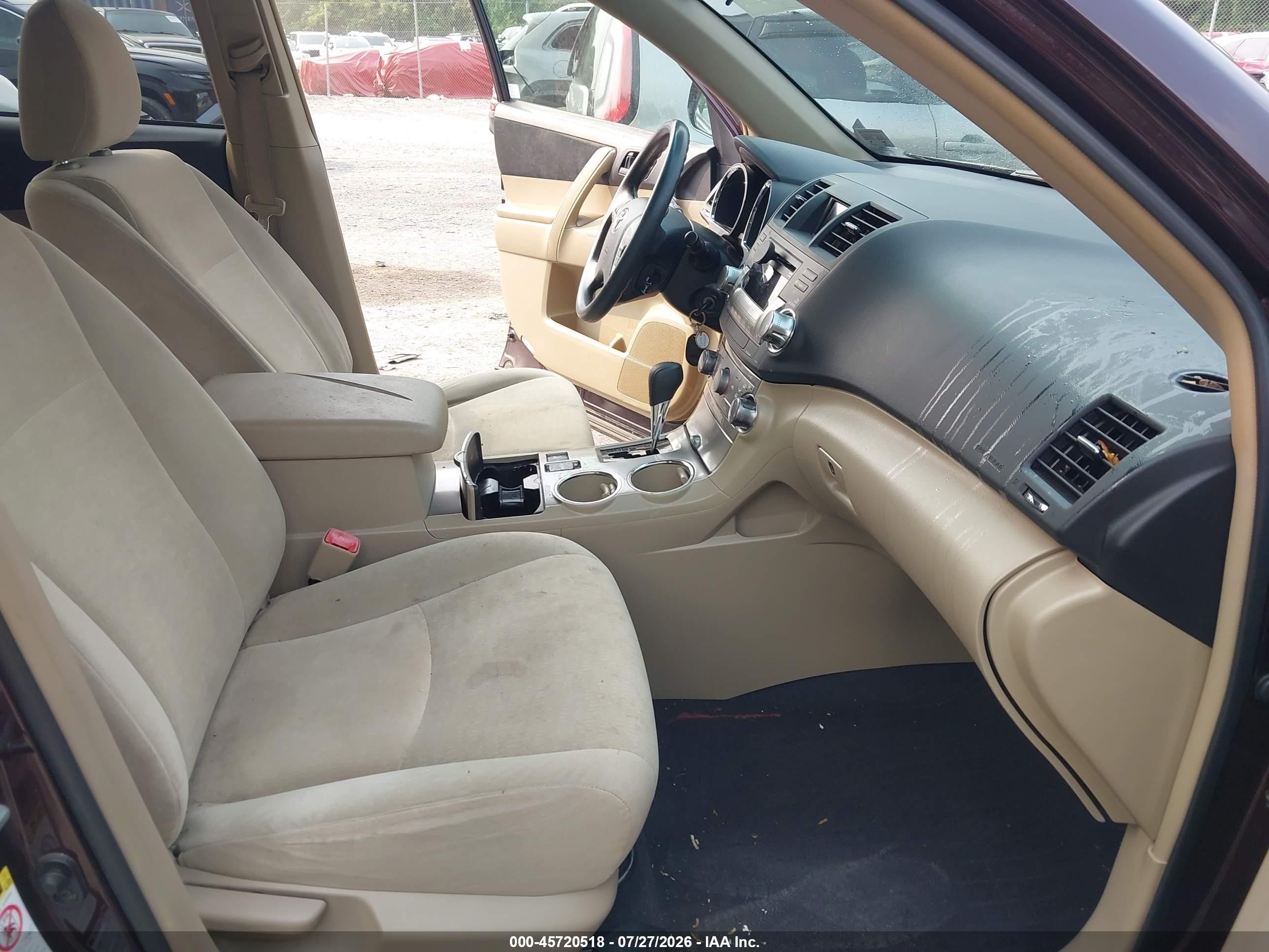 2012 Toyota Highlander Base V6 Maroon vin: 5TDBK3EH7CS171672