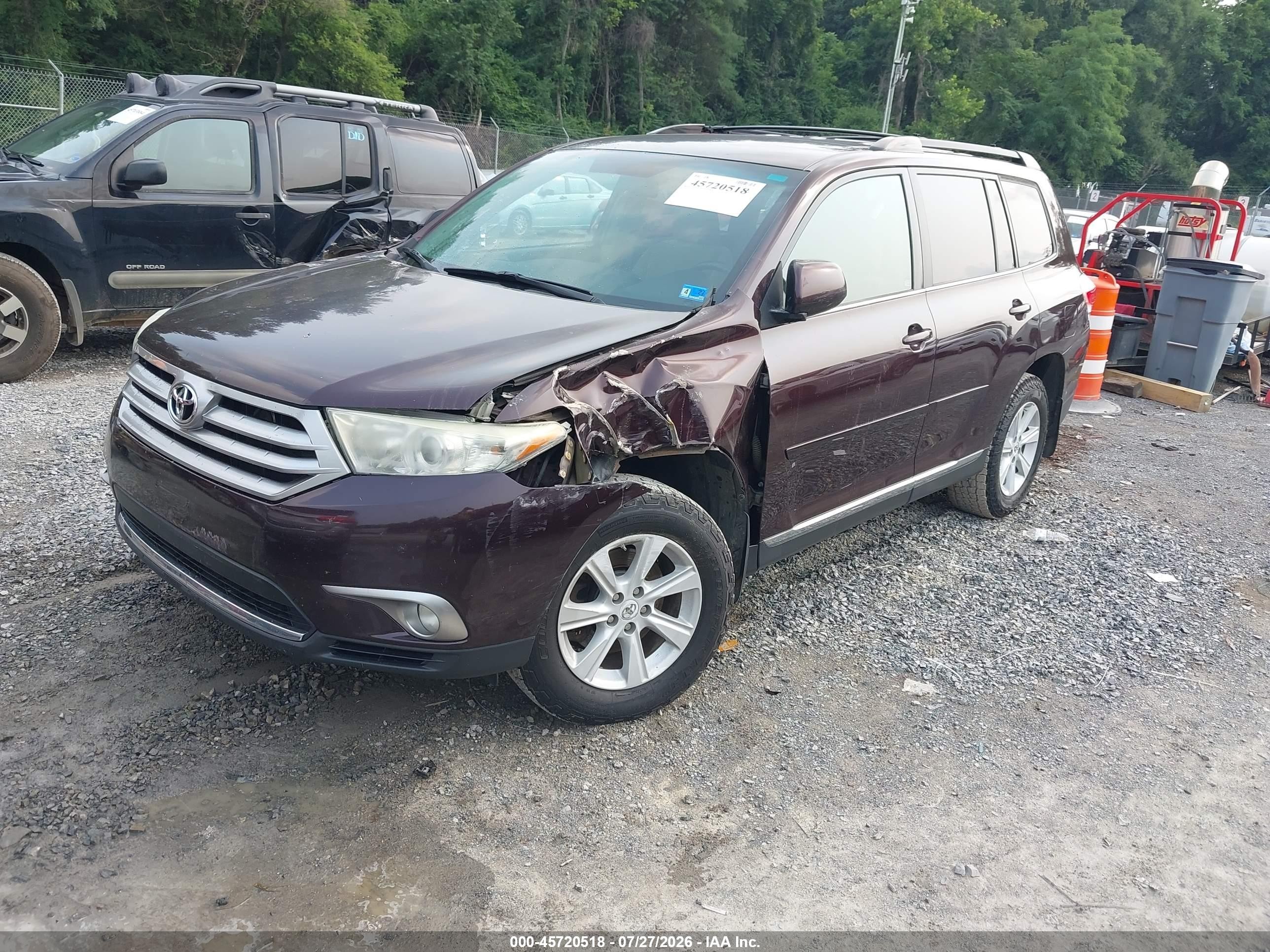 2012 Toyota Highlander Base V6 Maroon vin: 5TDBK3EH7CS171672
